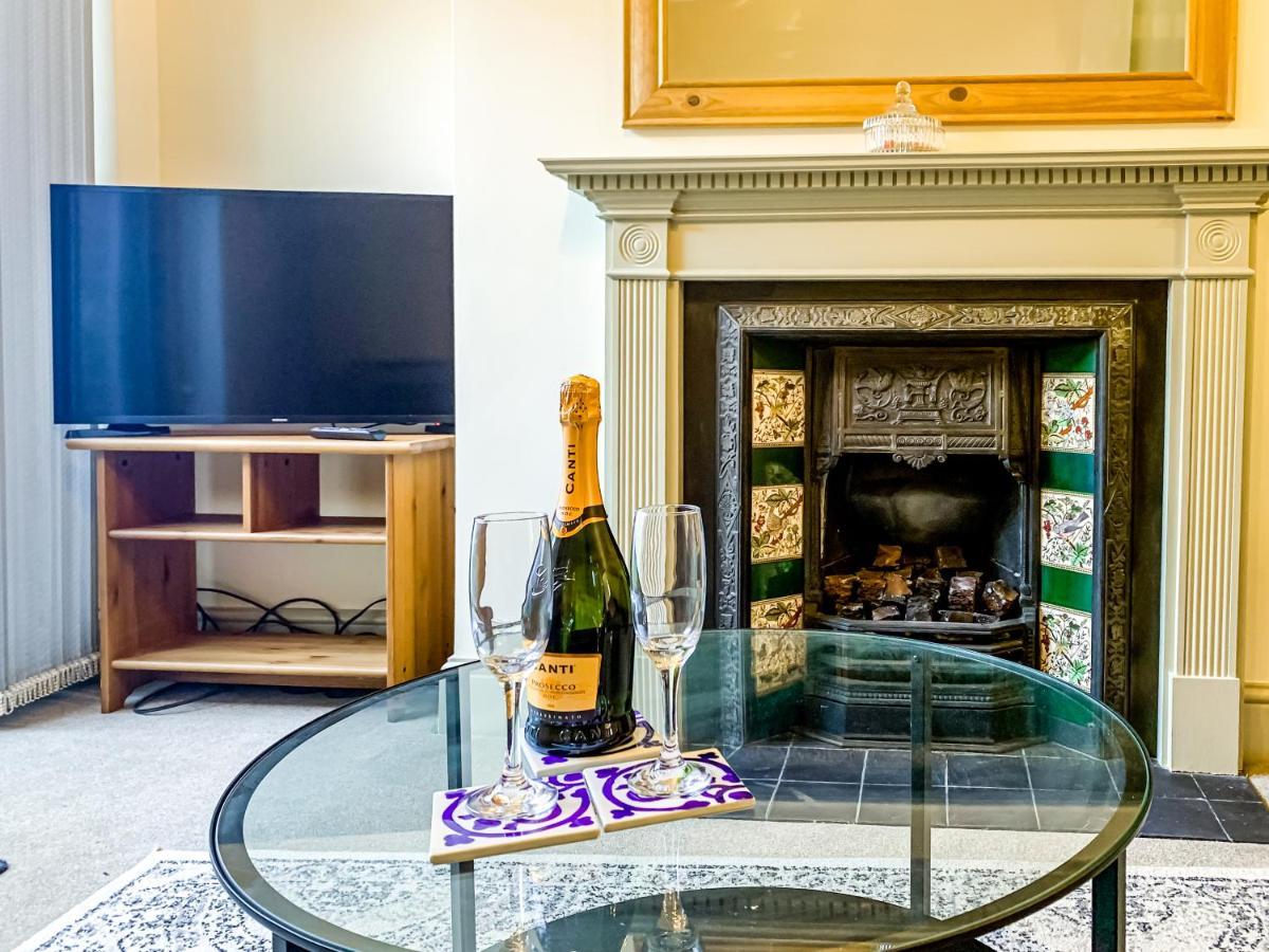 The Vines - Stunning Period Home With Free Parking York Esterno foto
